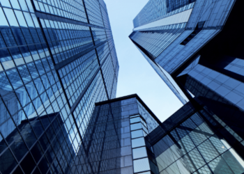 JLL: 92% of Real Estate Firms Adopt AI, But Only 5% Deliver Results – Energy Experts Say “Problem Isn’t AI, It’s How It’s Used”