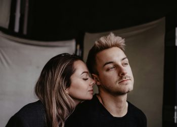 sex recession couple