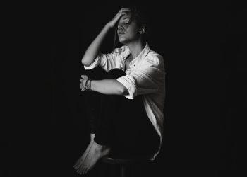 Busyness as a Status Symbol: Why Women in Their Thirties Are Burning Out