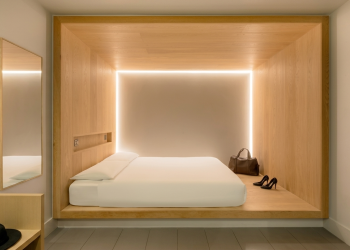 Citymaxxing: The Minimal Hotel Hack for a Maximal Trip