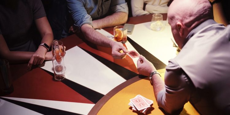 The Analogue Wonder of Magic: Why Live Magic Has Become a Luxury